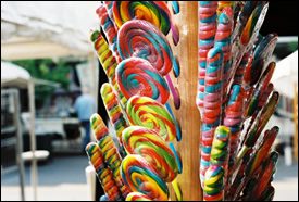 Lollipops at the Main Street Festival in downtown Franklin, TN, enjoy arts and crafts vendors, entertainment, great food & drink, and fun for the entire family in historic downtown Franklin. 