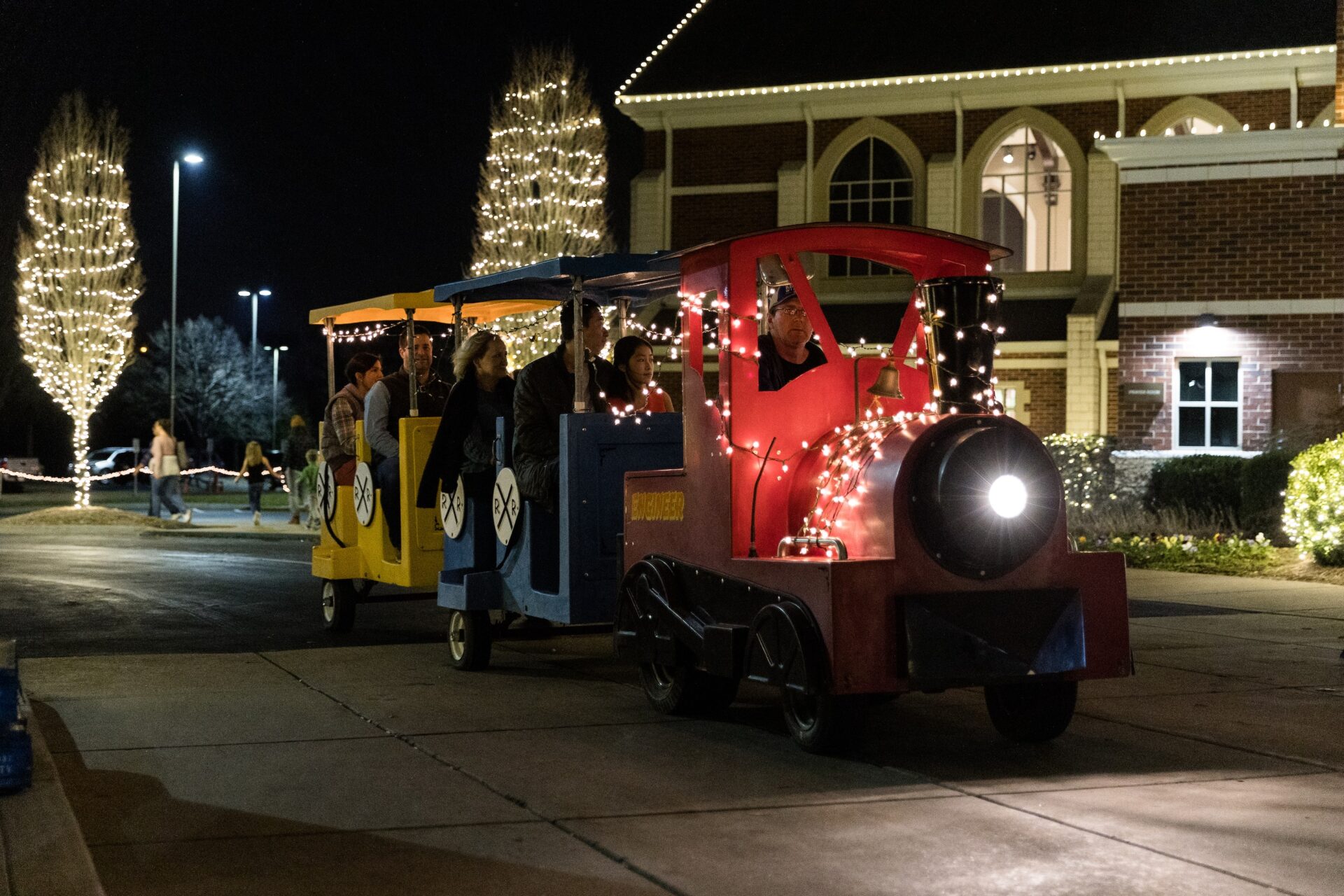 3rd Annual Brentwood Christmas in Brentwood, TN, Christmas Towne will feature a skating rink, food trucks, a trackless train, carnival games, fire pits with s’mores, ornament stations, hot chocolate, and more.