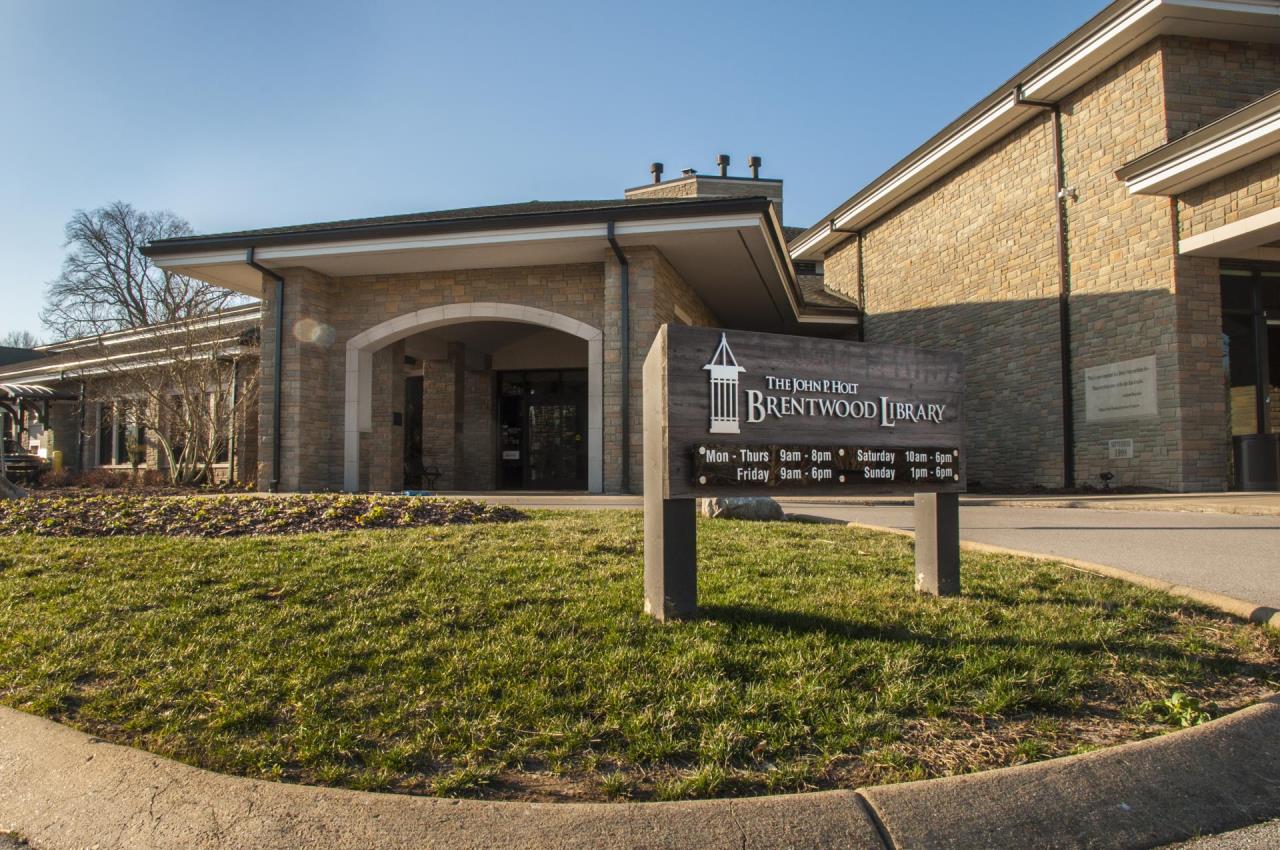 John. P Holt Brentwood Library Brentwood, TN, exterior.