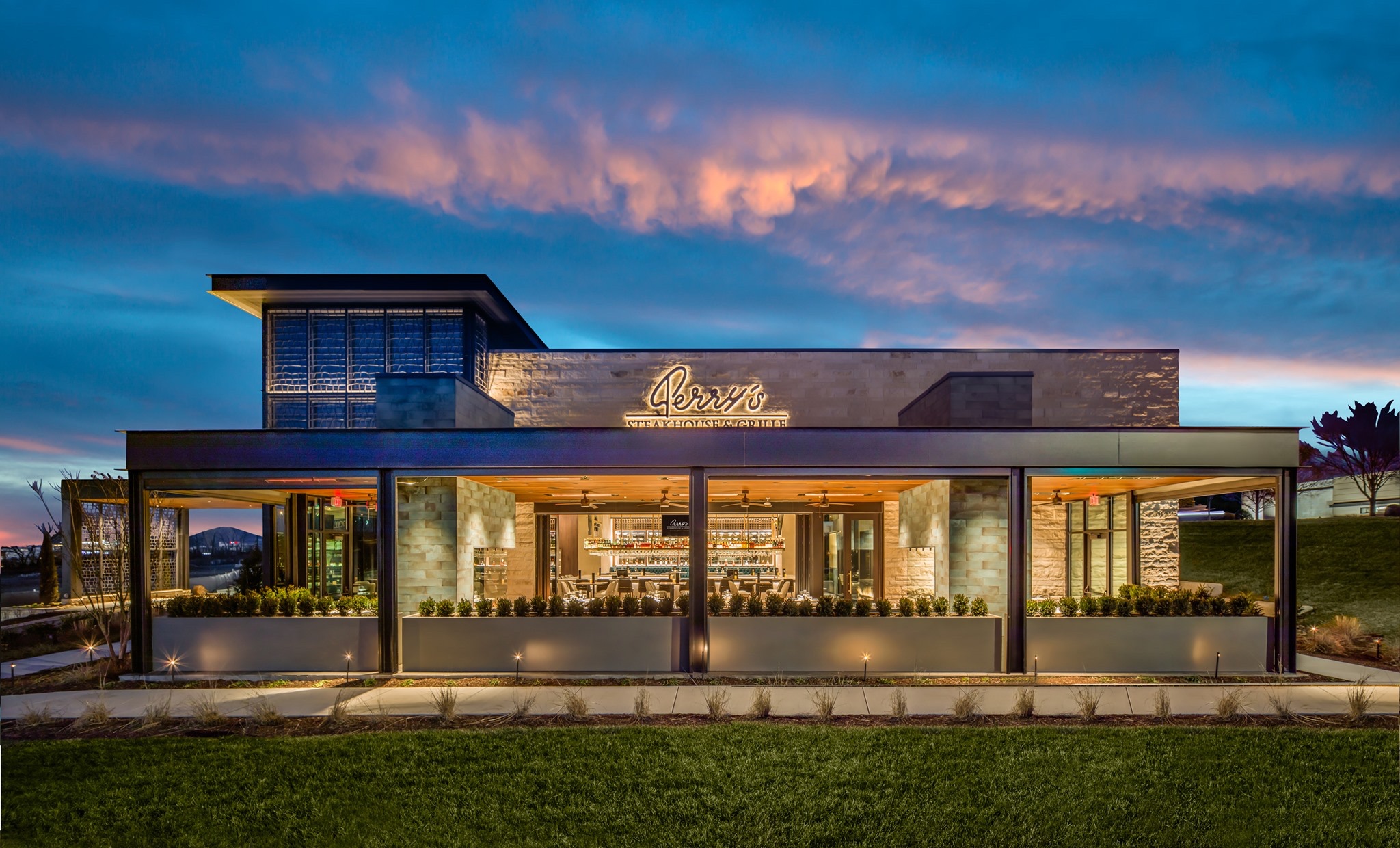 Perry's Steakhouse and Grille Franklin, Tennessee, Steak and Seafood Restaurant.