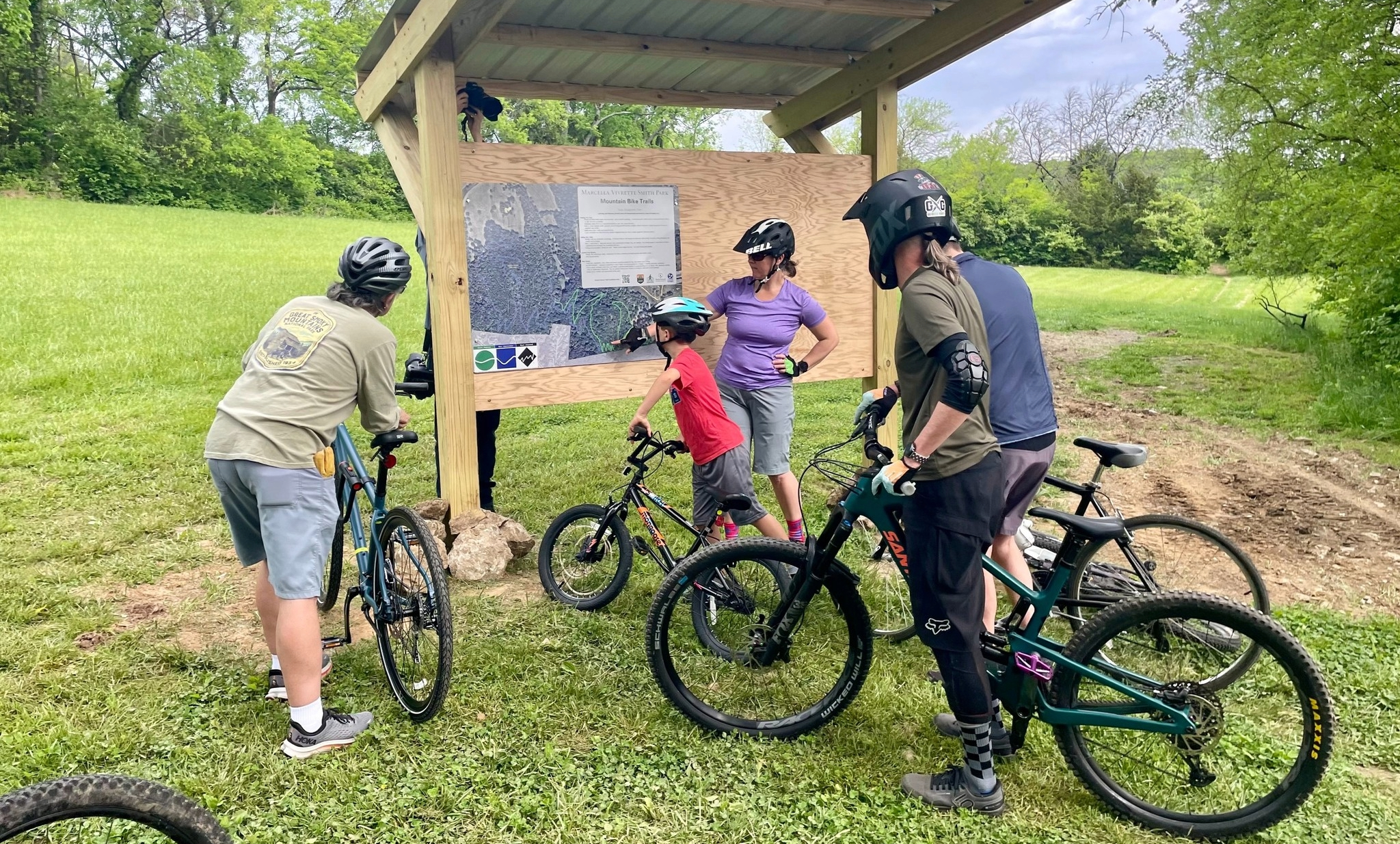 Smith Park Brentwood Bike Trail