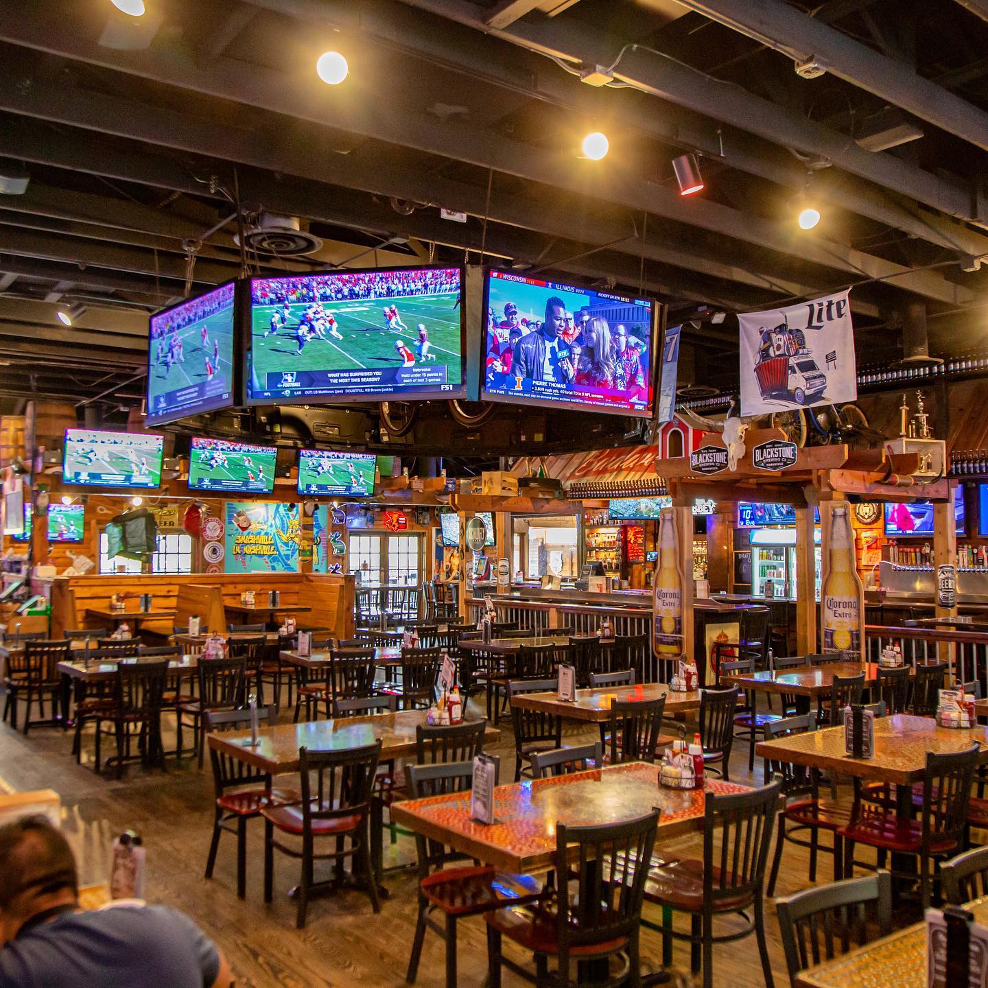 Brewhouse South Franklin TN_Interior