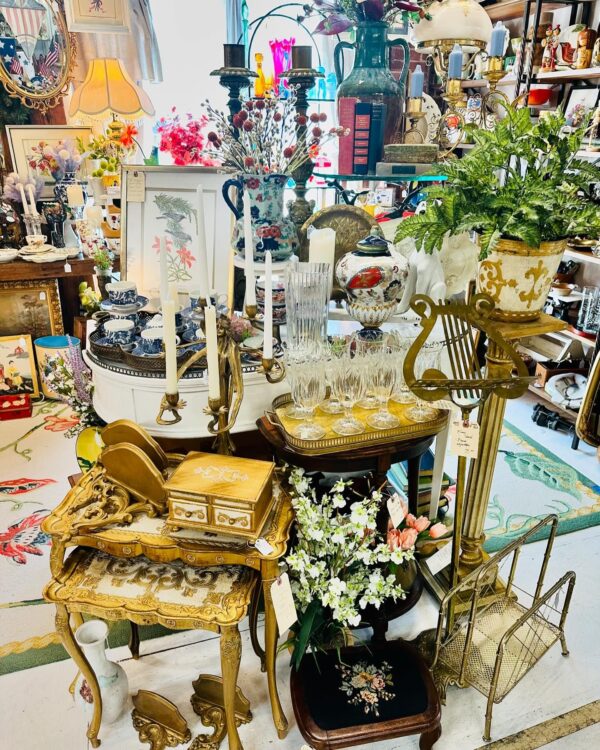 Franklin Antique Mall Antiques Downtown Franklin, TN.