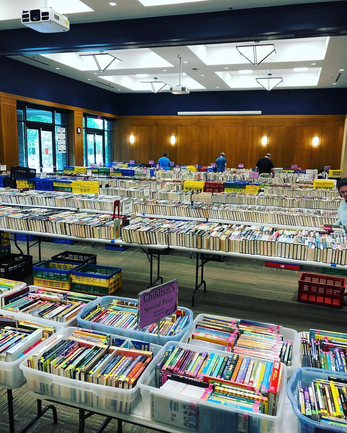 Friends of the Brentwood Library Book Sale in Brentwood, TN.