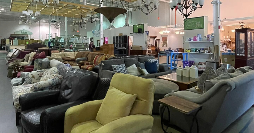 Habitat For Humanity Restore in Franklin, Williamson County, TN offers furniture, home décor, appliances, and building materials at affordable prices.
