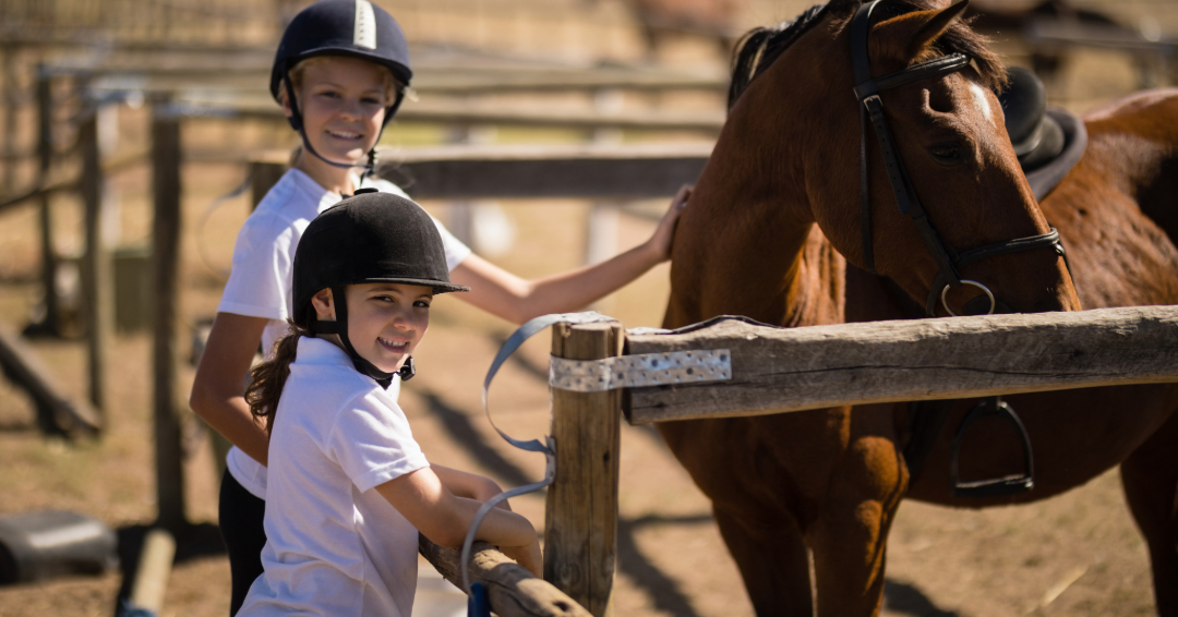 Kids at summer horseback riding camp in Williamson County, TN, offered in Franklin, Brentwood, Columbia and Antioch.