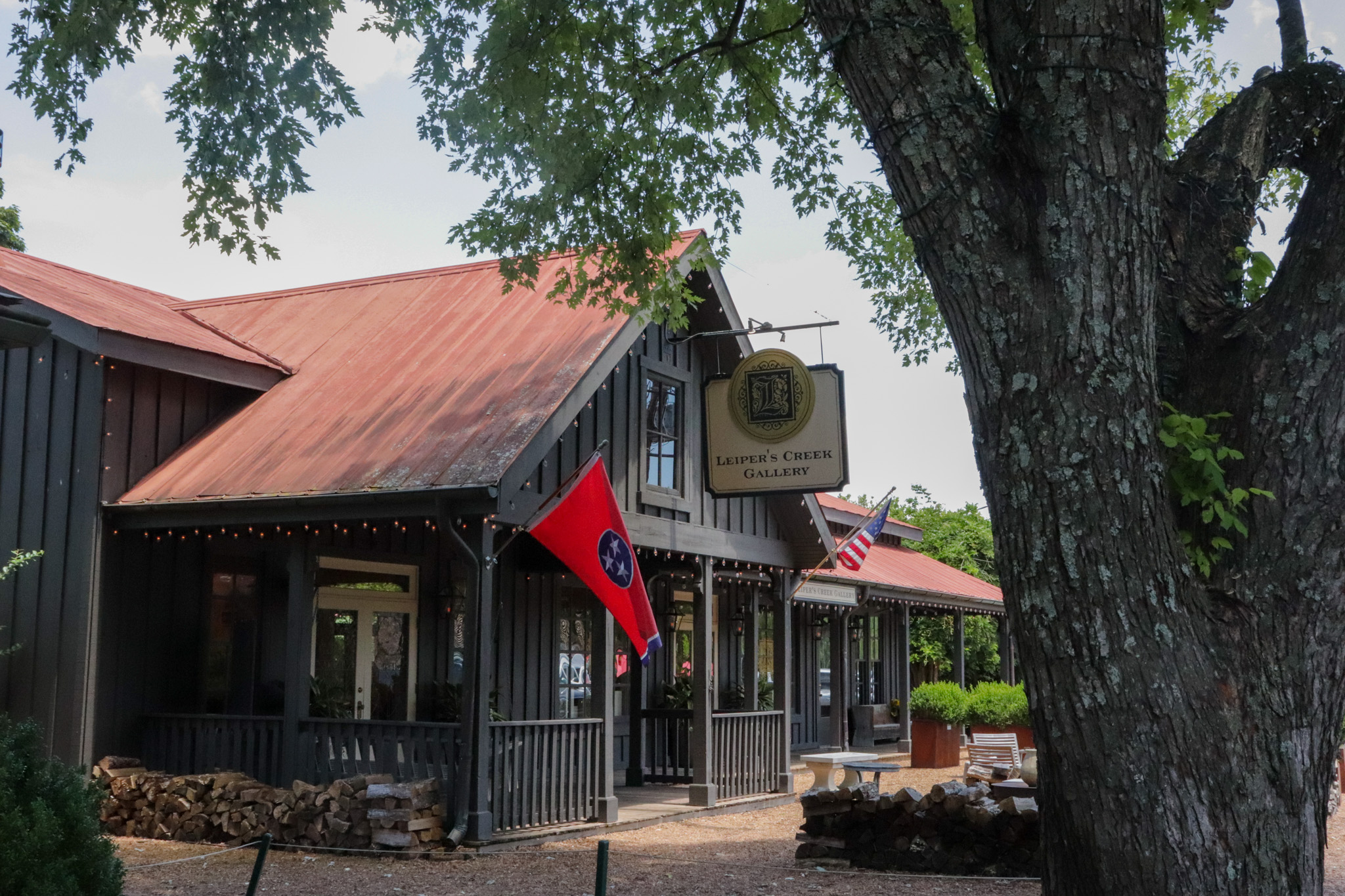 Leiper's Greek Gallery, an art gallery in Leiper's Fork, Tennessee. 