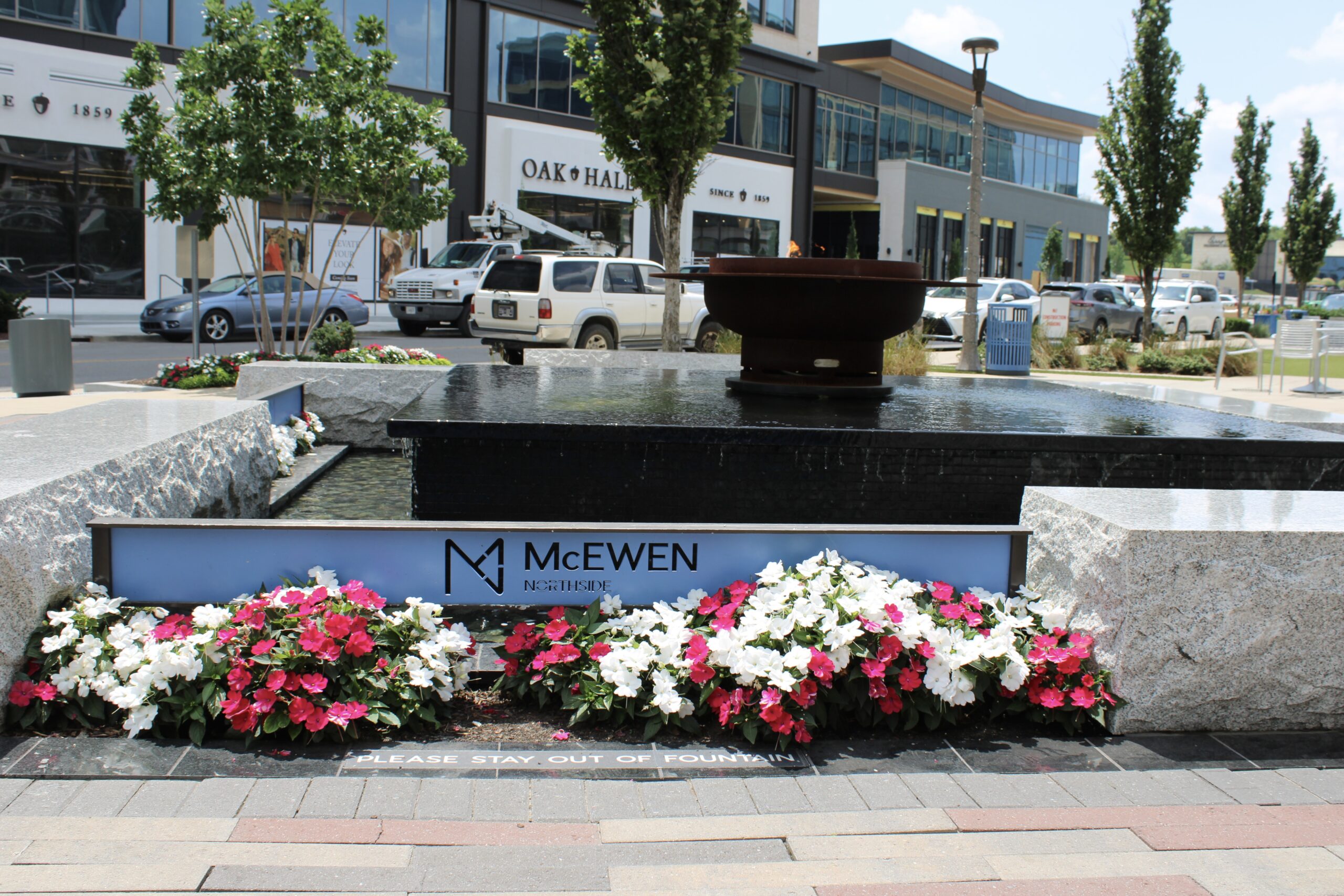 McEwen Northside in Franklin, TN, shopping, dining, central park, ice cream and office space.