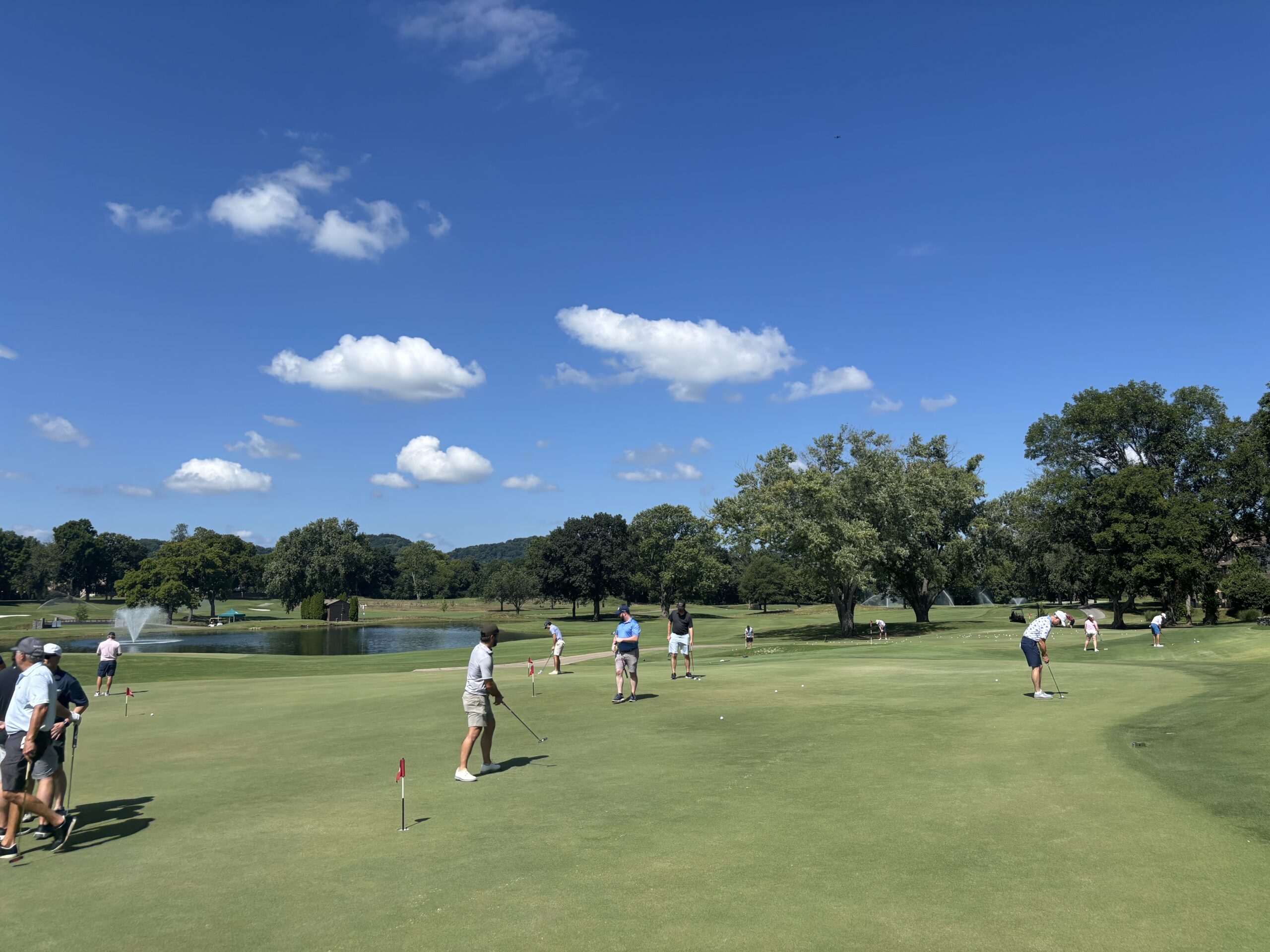 GolfFore Graceworks Brentwood, TN- Golfers warming up.