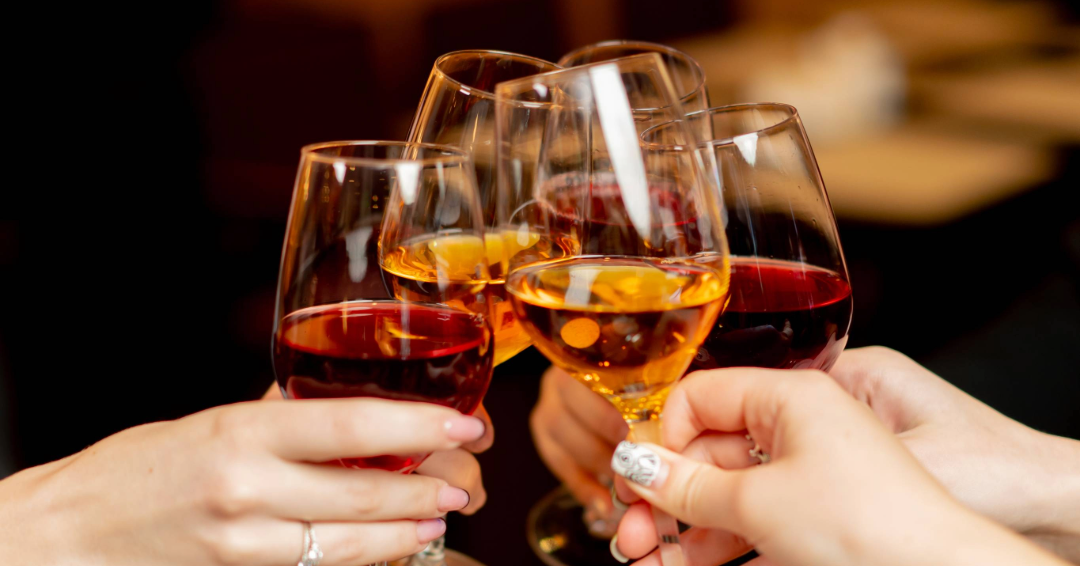 Enjoy happy hour at Serrato's Steakhouse in Brentwood, Tennessee. 