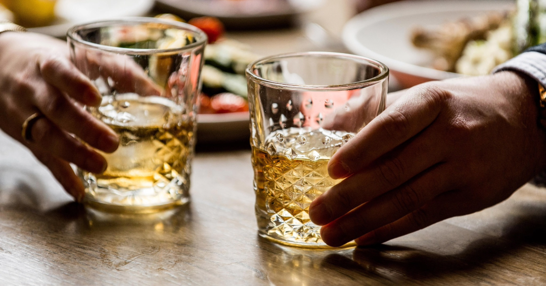 Del Frisco's Grille in Brentwood, Tennessee offers happy hour specials and delicious food.