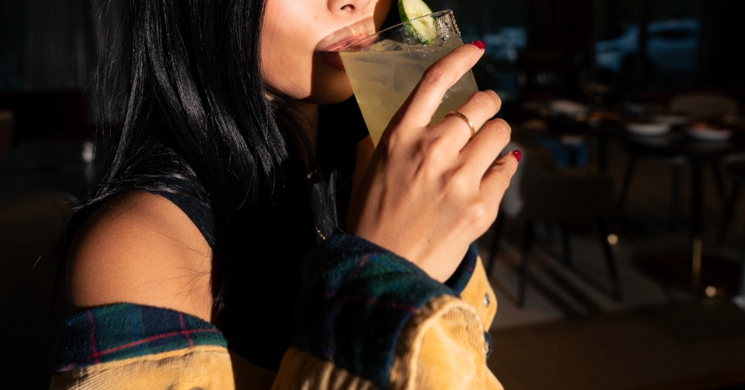 Sip & Sound Restaurant and Bar in Brentwood, Tennessee offers happy hour specials and live music. 