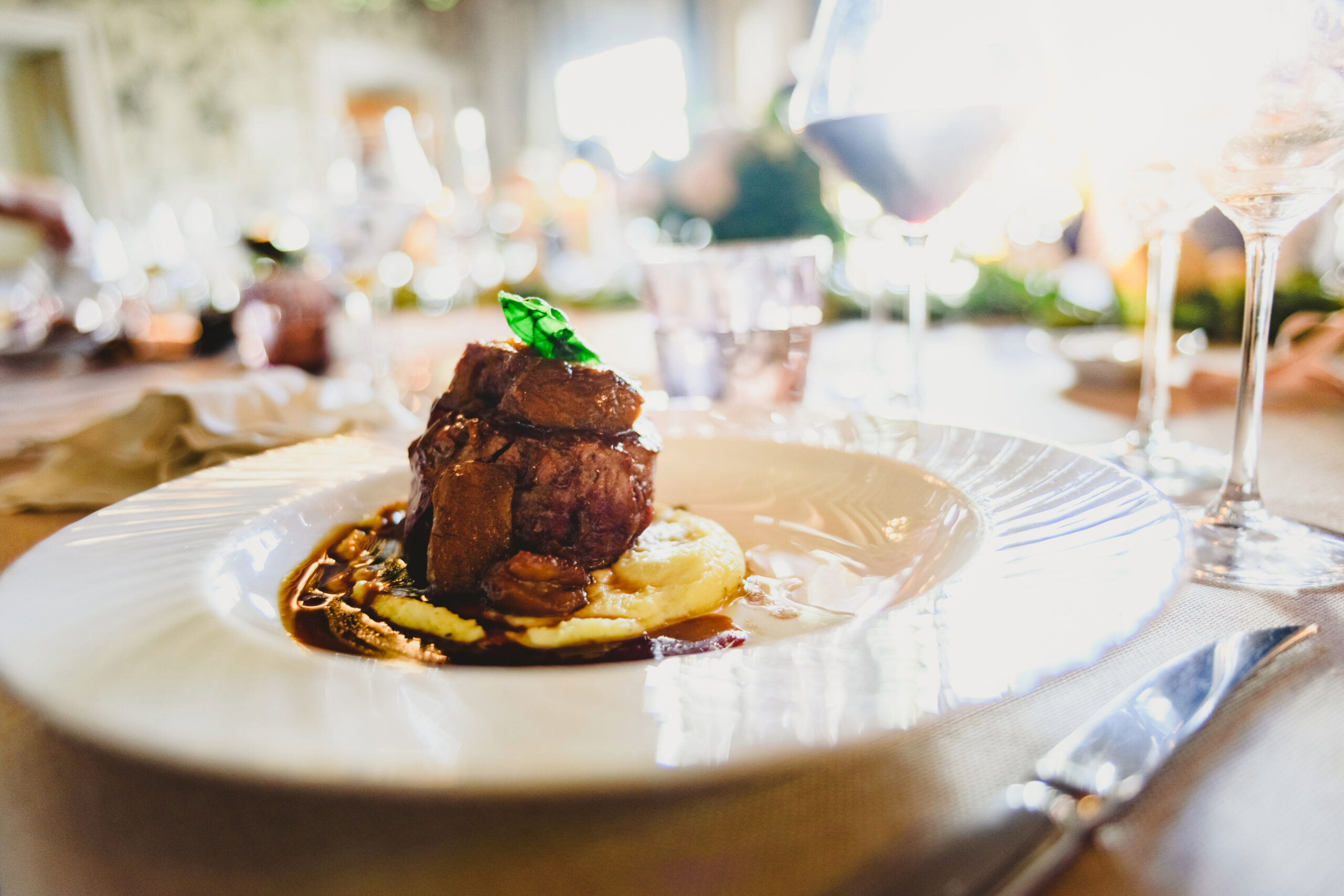 Fine dining in Franklin, TN, restaurants and bars offering upscale food and drink.