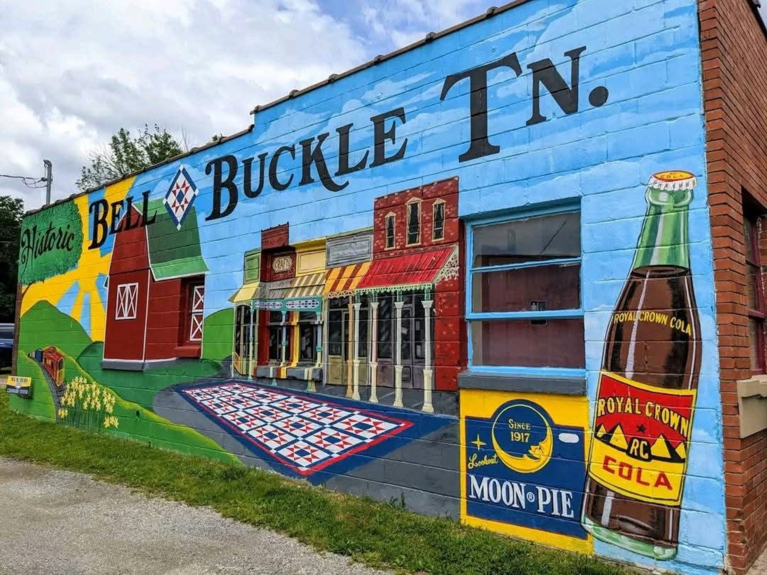 Mural in downtown Bell Buckle, Tennessee